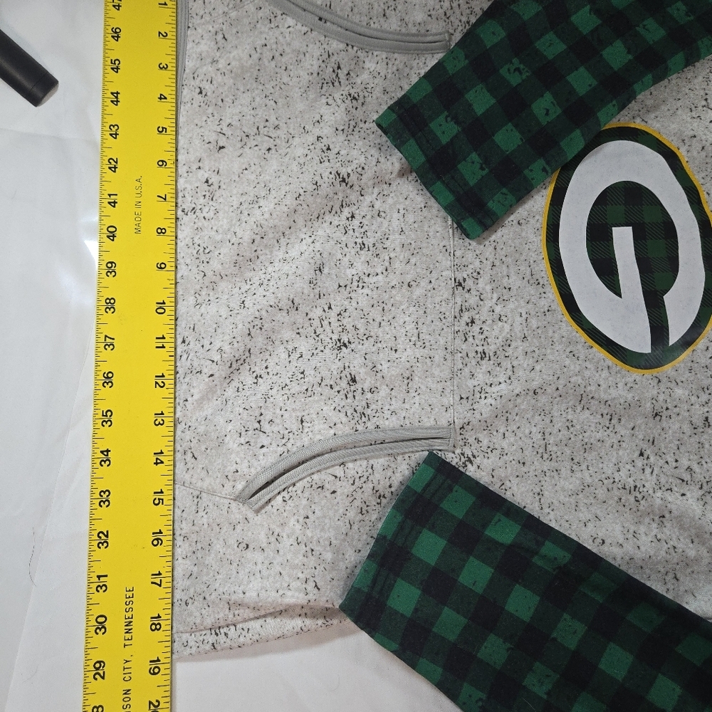 Green Bay Packers Hoodie with Green Plaid Sleeves Athketic Sporty NFL Football - Picture 7 of 8
